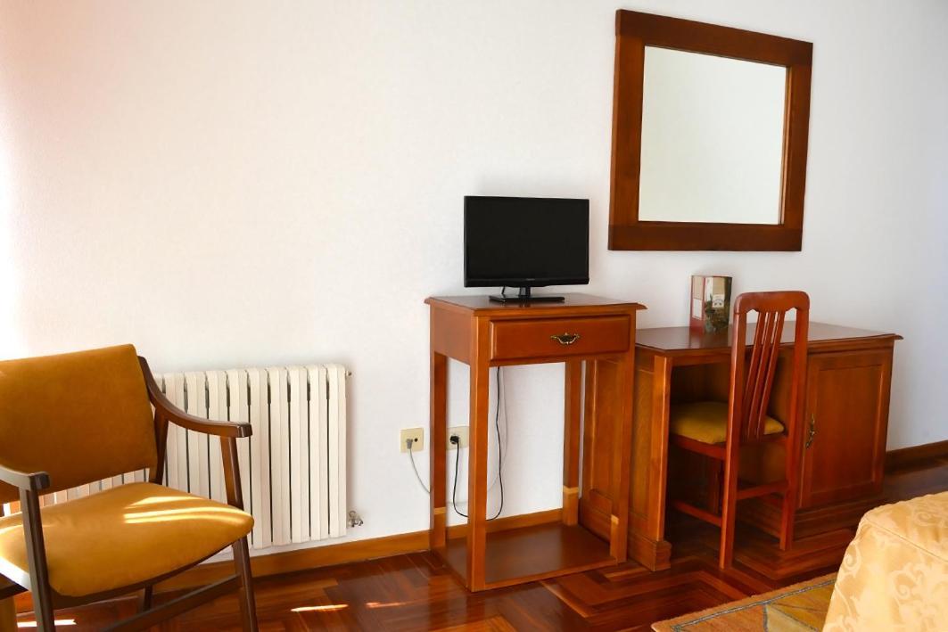 Hotel Os Caracoles Pereiro de Aguiar Kültér fotó