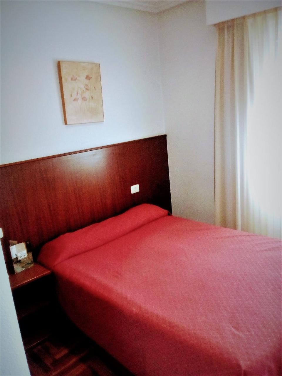 Hotel Os Caracoles Pereiro de Aguiar Kültér fotó