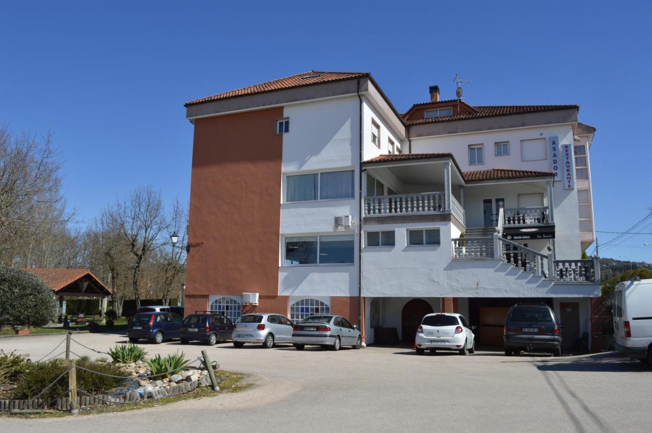 Hotel Os Caracoles Pereiro de Aguiar Kültér fotó